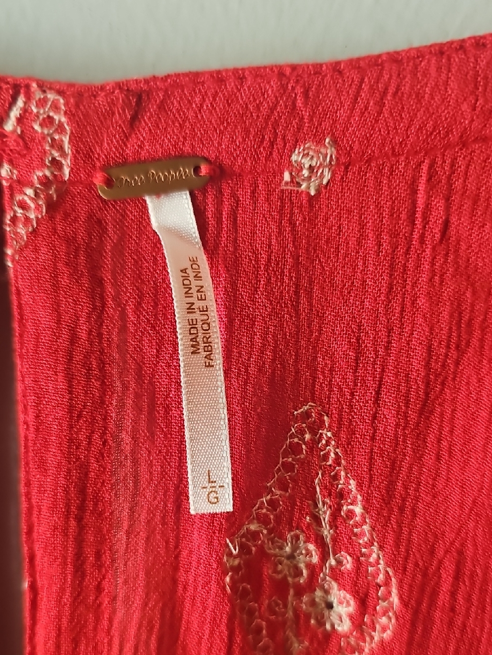 Free People Red Diamond Floral Cream Embroidered Boho Top Tunic Sz Large WT136 - Picture 6 of 9